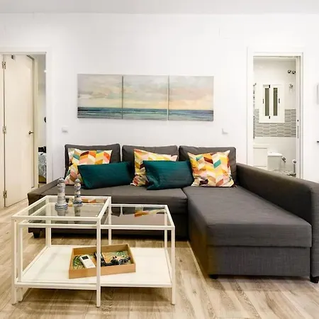 Piso A Estrenar Junto Al Mar Ubicacion Inmejorable *