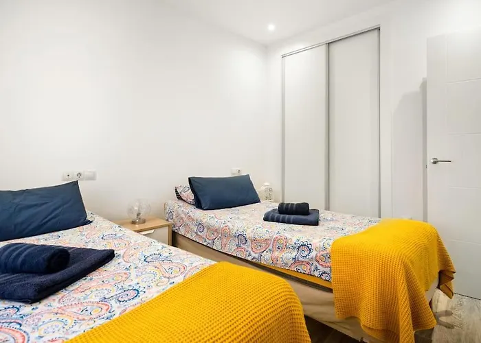 Piso A Estrenar Junto Al Mar Ubicacion Inmejorable * Fuengirola